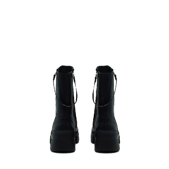 Roccia Black Low Boots